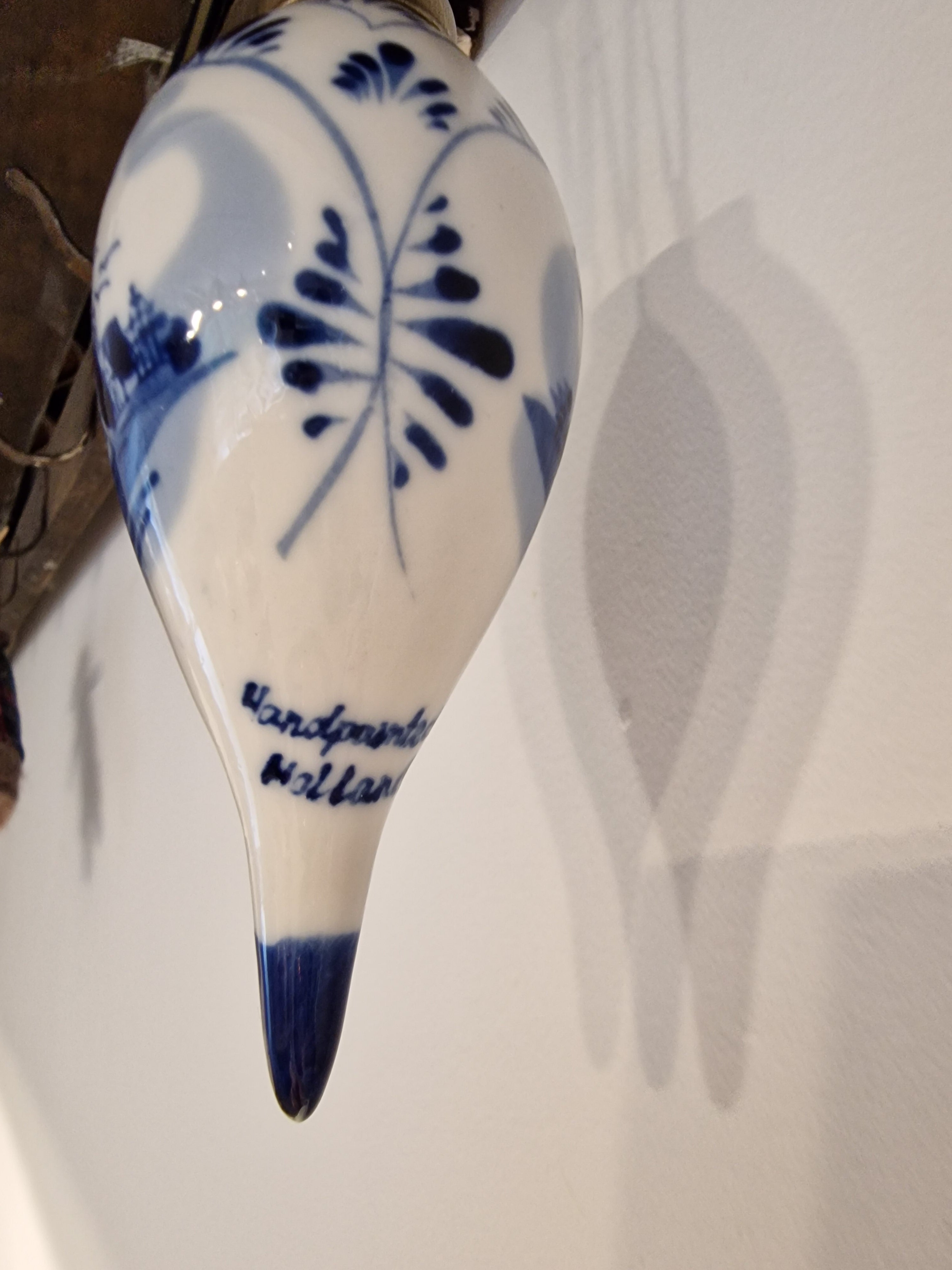 Delft blue & white ceramic decoration