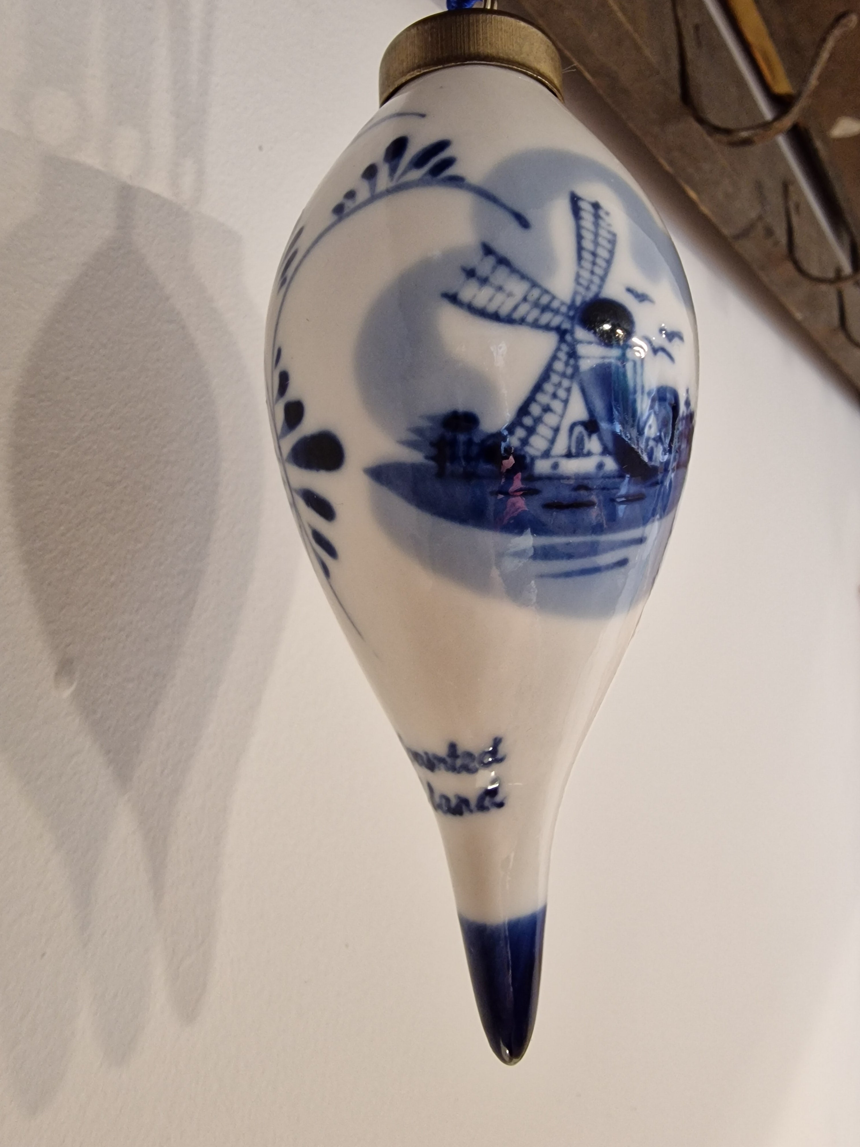 Delft blue & white ceramic decoration