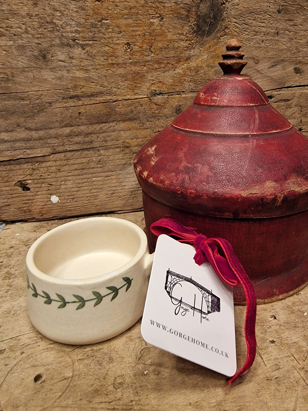 Hand Painted Tea Light Holder Christmas Wreath