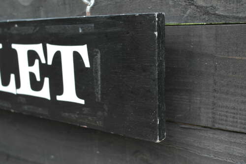 Vintage wooden To Let sign - Single sided