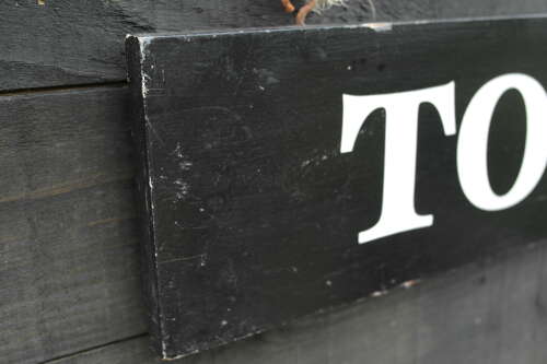 Vintage wooden To Let sign - Double sided