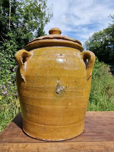 Spanish olive pot with lid