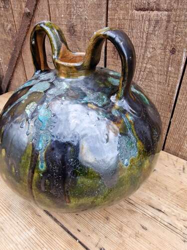Green glazed pot