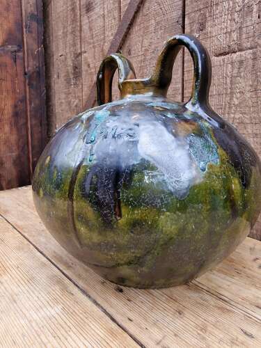 Green glazed pot