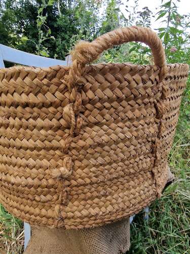 Spanish olive basket