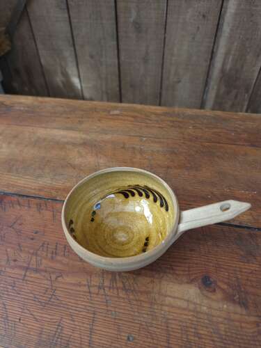 Mid-century Cricklade pottery bowl