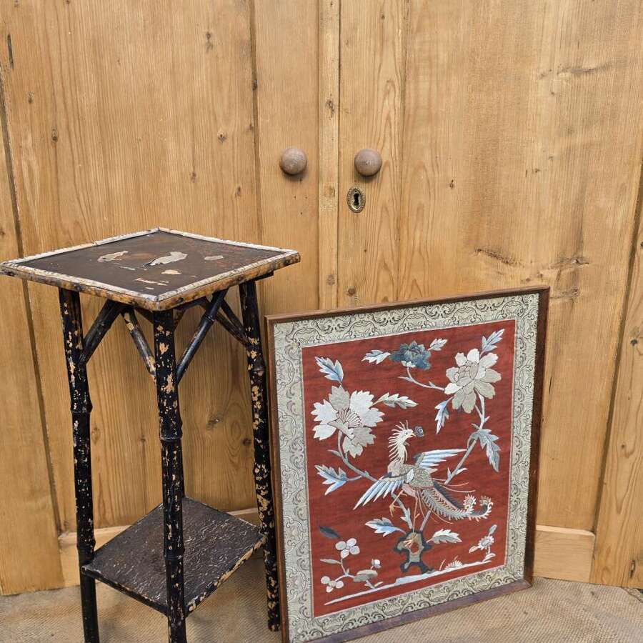 Chinese silk embroidery