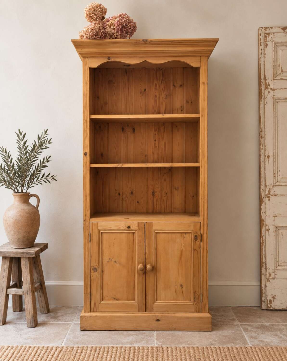 Vintage pine dresser