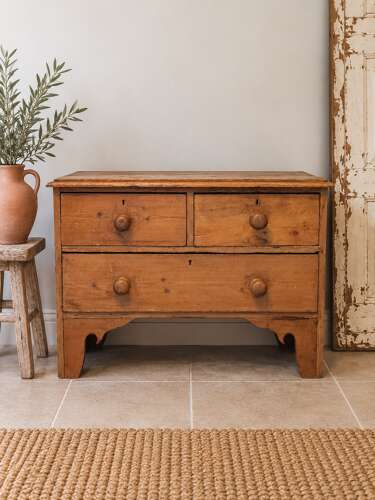 Antique pine chest of drawers